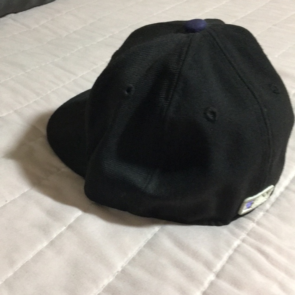 Hat - Picture 4 of 4